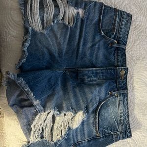 Good American jeans shorts